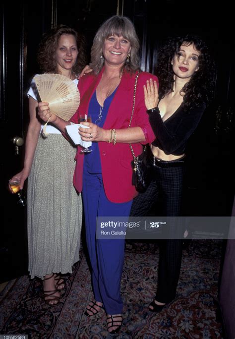 Valerie Perrine Nude Pics, Sceenes and Porn - Scandal Planet