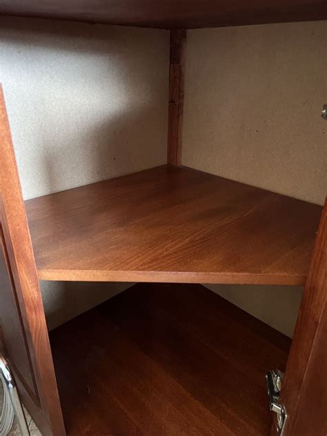 Дървени шкафове гр. София Център • OLX.bg