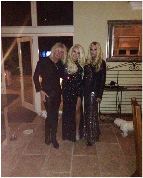 Sav w/Jordan & Paige | Def leppard rick savage, Def leppard wives, Def