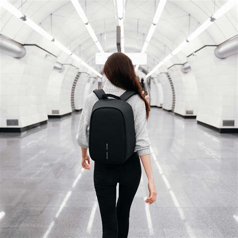 Купить Рюкзак XD Design Bobby Hero Small недорого в интернет-магазине ...