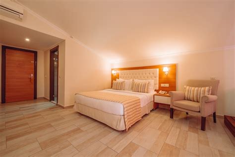 Sundia by Liberty Suncity (ex. Sun City Hotel & Beach Club) szállás ...