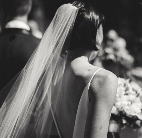 Eva Veil | theanti-bride