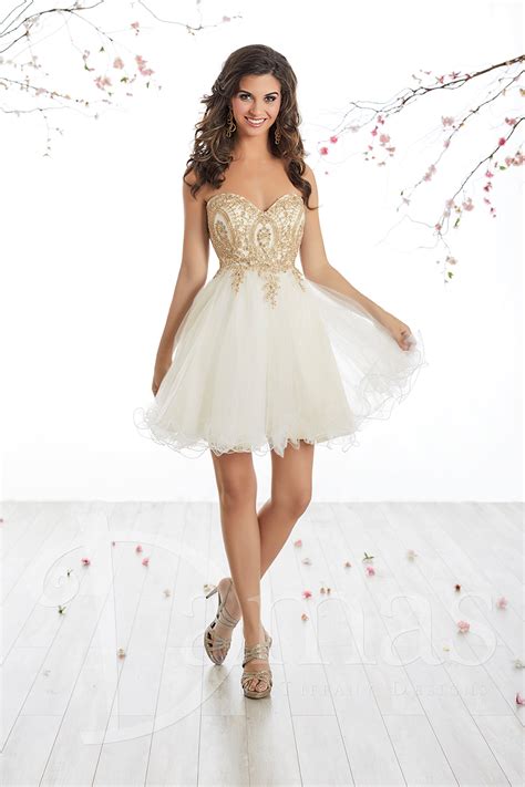 White Quinceanera Damas Dresses