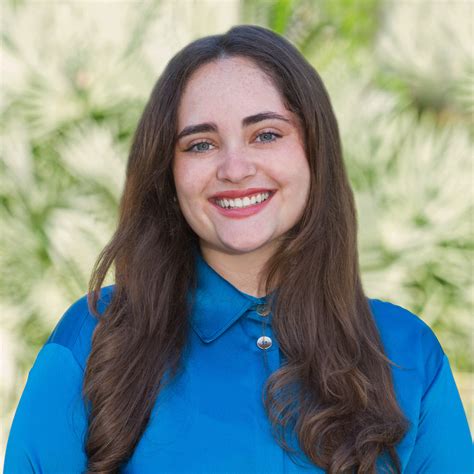 Mellanie Debayle, Real Estate Agent - Compass