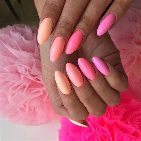 Różowe Paznokcie: TOP 21 Inspiracji na Dziewczęcy i Słodki Manicure