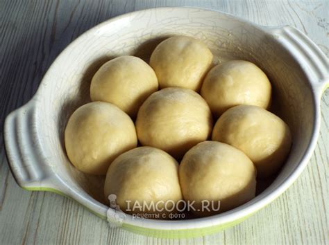 Булочка «Ромашка» с посыпкой — рецепт с фото пошагово