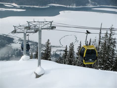 Revelstoke Mountain Resort – A Goldmine For Thrill Seekers - Spottico ...