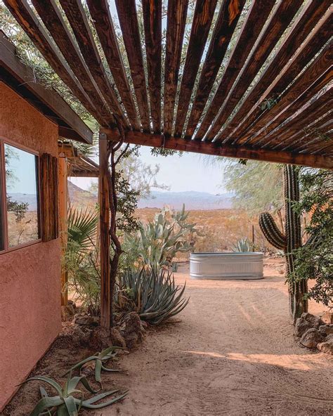 joshua tree cabin for rent 2