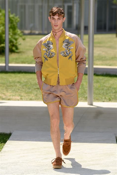top  milan mens spring  fashion week shows  impression