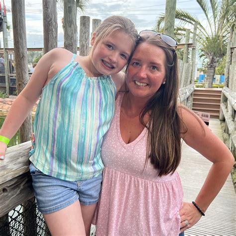 Critics debate how Gary Shirley handles recent family challenges 32