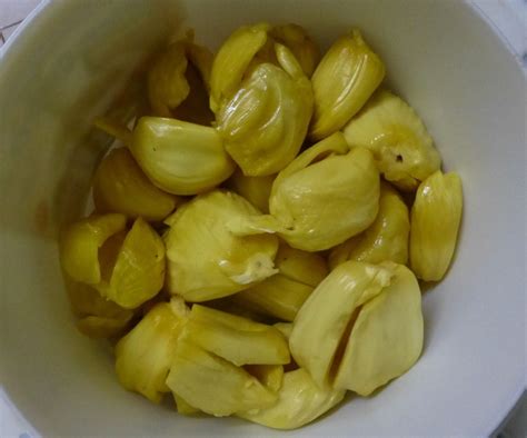 cut open  jackfruit  steps  pictures instructables