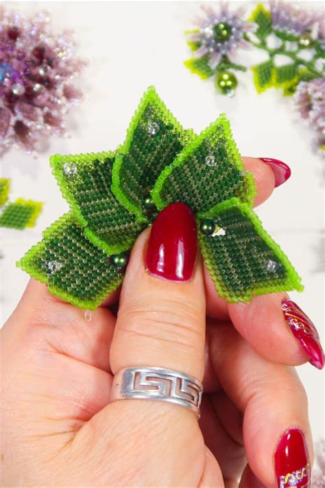 Листья из бисера | Beaded flowers, Beaded jewelry, Beaded