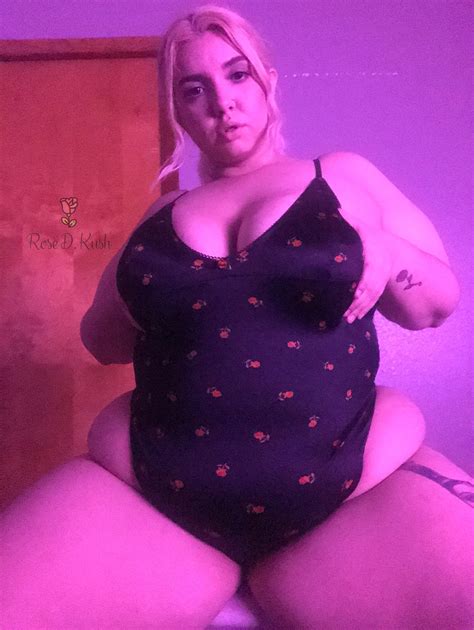 🎉🎉🎉CUM AND HELP ME CELEBRATE 6 MONTHS ON ONLYFANS 🎉🎉🎉SALE GOING ON NOW