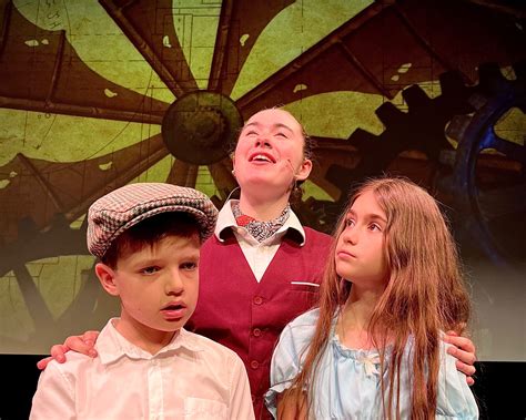 The Top 5 Benefits of Performing Arts Classes for Children — WestWay