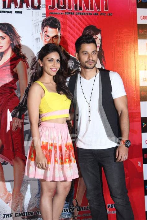 Kunal Khemu and Zoa Morani pose for the media at the Trailer Launch of ...