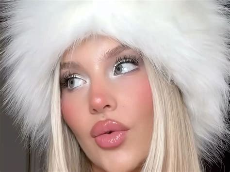 La inspiración polar que domina el maquillaje navideño - Centauri Magazine