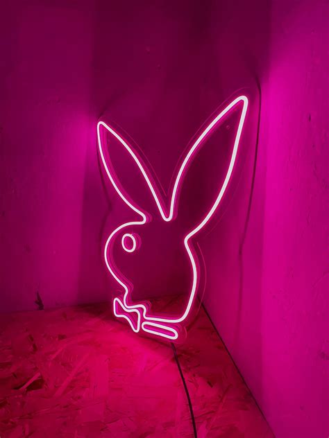 PlayBoy - Неоновые вывески FLIX NEON