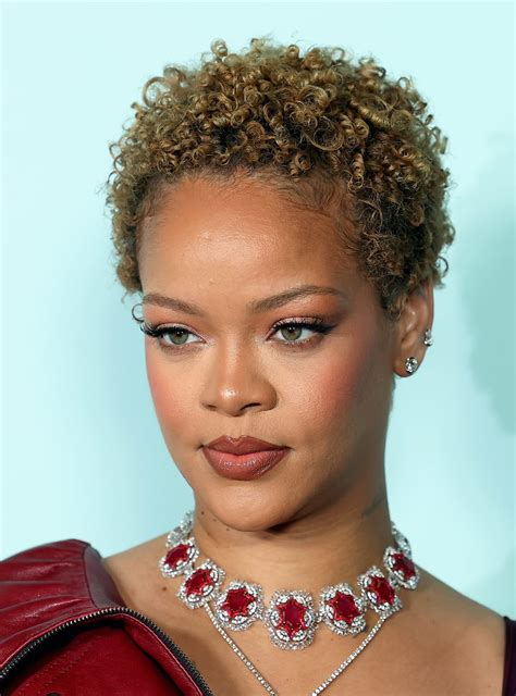 Rihanna Just Revealed Her Natural Coily Hair Texture And Length