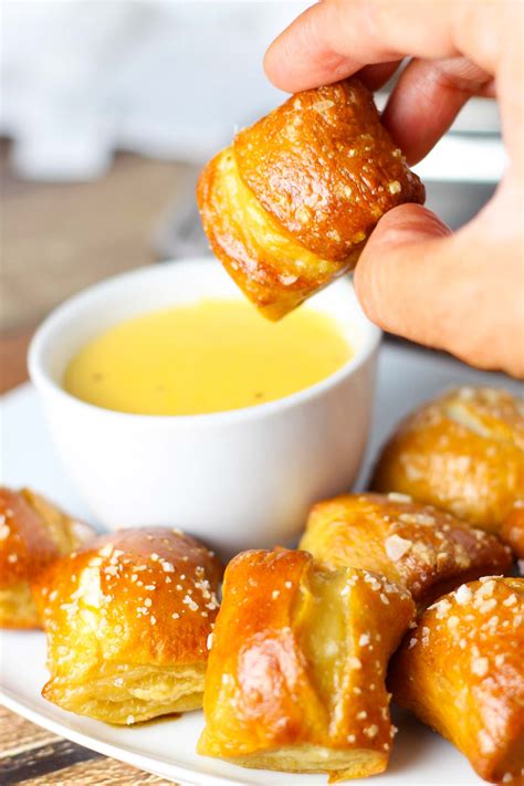 Pretzel With Cheese