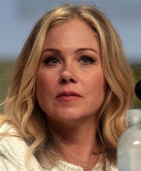 [100+] Christina Applegate Pictures | Wallpapers.com