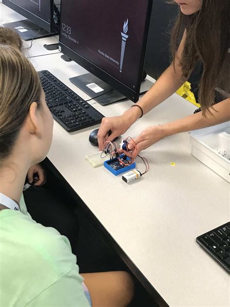 Student Groups CGS and STARS Host Robotics Petting Zoo Event for Young