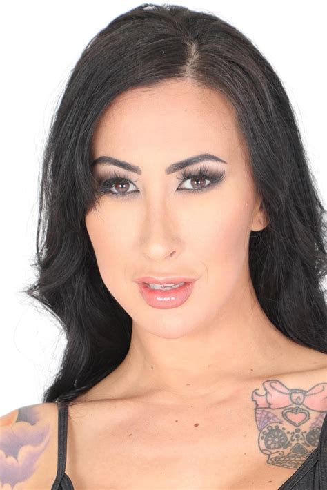 This Lily Lanes Leak Is Going Viral! - Truth or Fiction