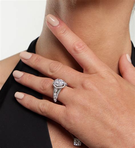 The Apollo Ring – With Clarity