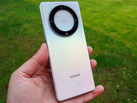 Honor Magic5 Lite 5G Review: Thin smartphone with thick battery ...