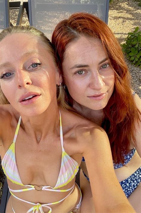 Portia Doubleday Quente Adoring Portia Doubleday