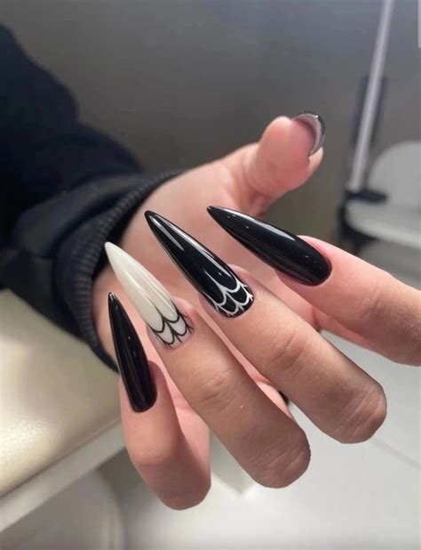 Nails🕷 | Гвоздь, Неоновый маникюр, Кэжуал ногти