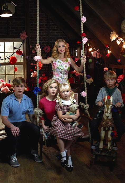 order of flowers in the attic movies 1