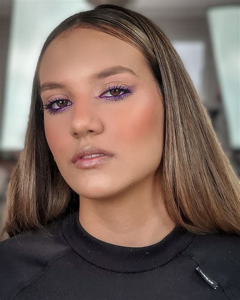 Monize Maquiadora | a legenda eu deixo com vocês, porque eu ainda to