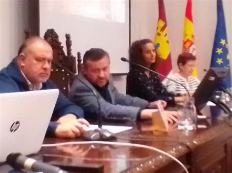 Los Jueves de ORISOS con la Historia... y con el vino trataron ayer de