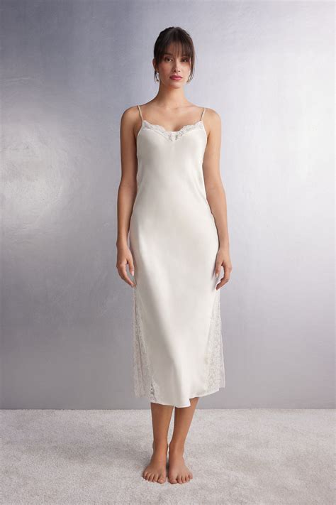 The Most Romantic Season Long Silk Nightgown | Intimissimi