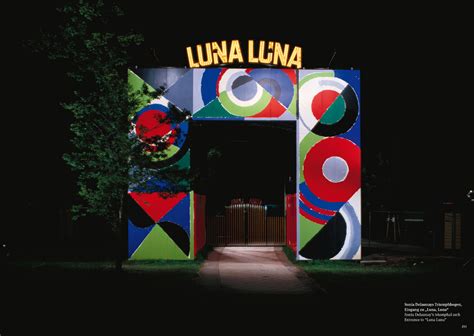 Luna Luna - Minnie Muse
