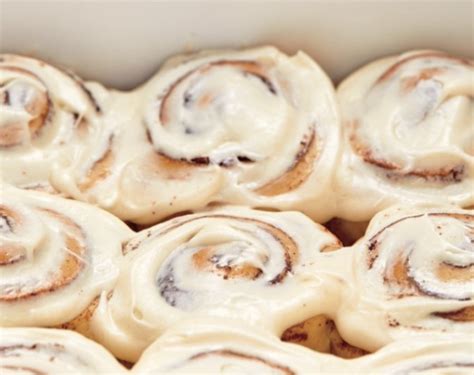 Popular US Bakery, Cinnabon, Coming to Singapore in Feb 2023 - Goody Feed