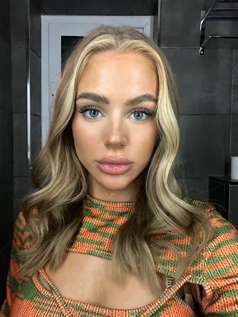 Close-Up: An Interview With Cassie Rose – Close-Up Culture