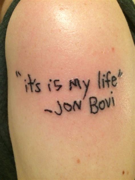19 Leute, die sich bestimmt nie wieder ein Tattoo wünschen
