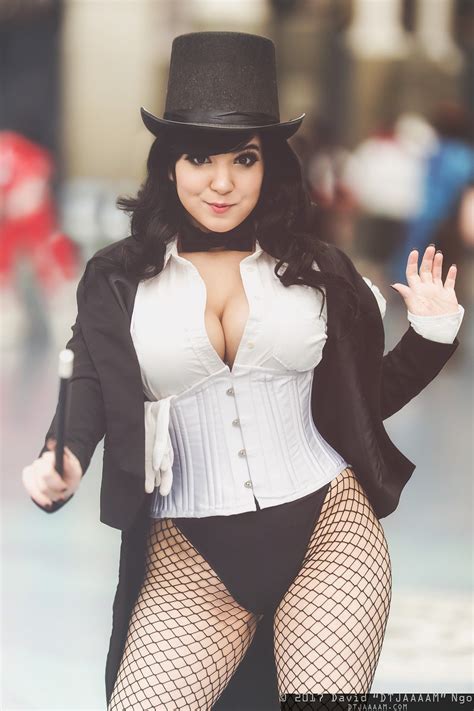 Bunny Ayumi @ SLCC (@BunnyAyu) | Twitter | Fashion, Girls cosplay, Mini