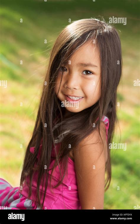 Cute Asian little girl Stock Photo - Alamy