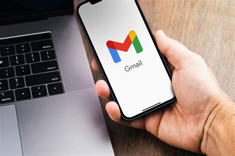 Como adicionar mais de uma conta no Gmail [iPhone, iPad e web