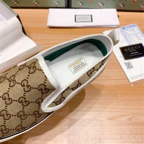 реплика Евтин Gucci Tennis 1977 Slip-on Sneaker интернет магазин ...