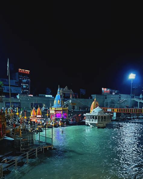 Beri Picx | Har har gange. Swipe left for the RAW photo. This picture