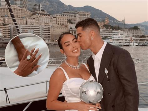 Fans react to Cristiano Ronaldo proposing with gigantic ring