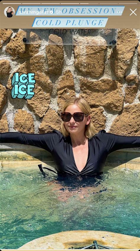 Sarah Michelle Gellar's Long-Sleeved Bathing Suit Served Unexpected
