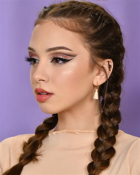 รู้จัก Denitslava Makeup ยูทูบเบอร์สายบิวตี้ที่มีทักษะการแต่งหน้า ...