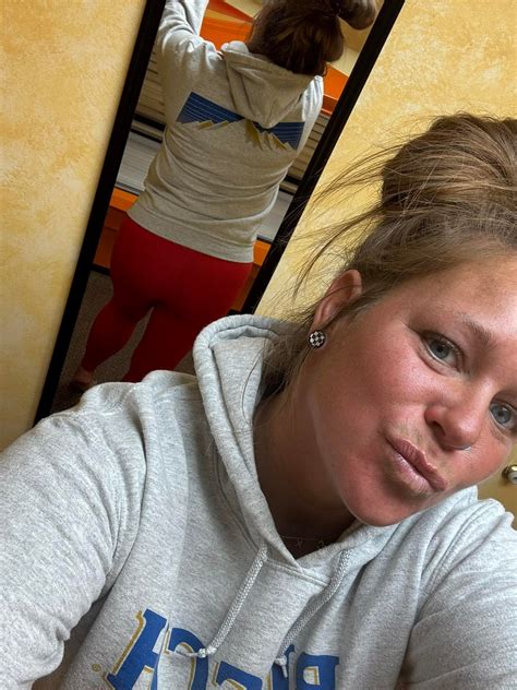 ThickMommy - ThickMommy added a new photo.