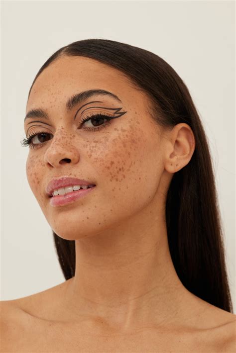 Established Models - Janelle