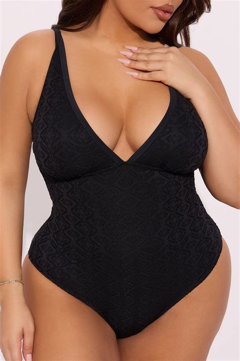 Brianna Lace V Neck 1 Piece Swimsuit - Black | Fashion Nova