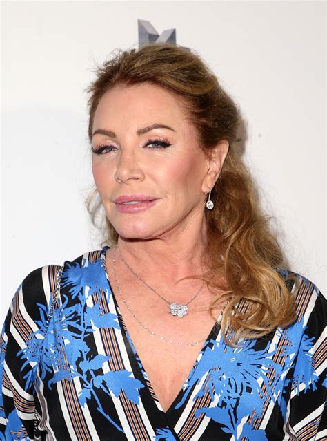 1st & Ten Summary, Latest News, Trailer, Season List, Cast, Where to